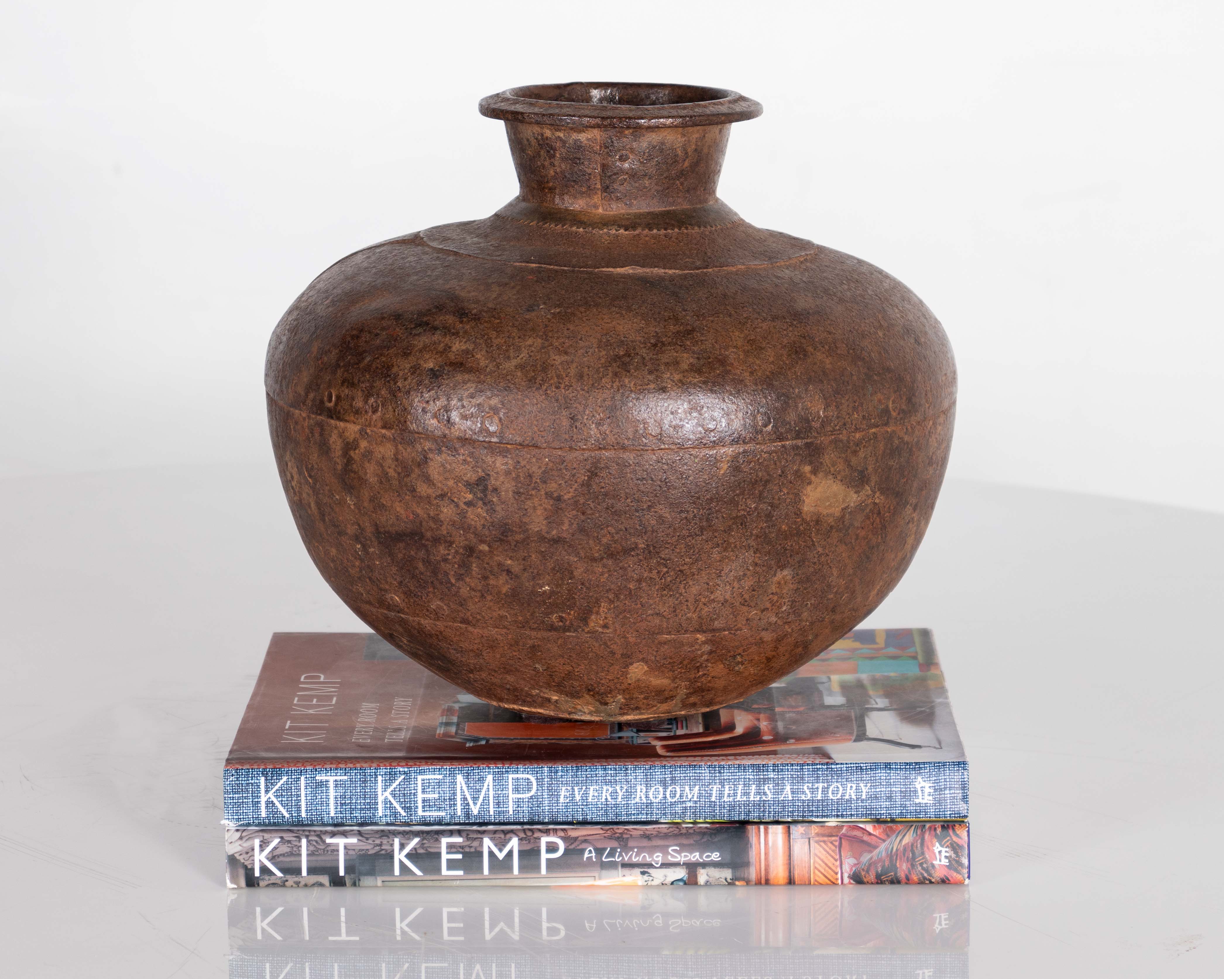 Metal Jar with Panel Design