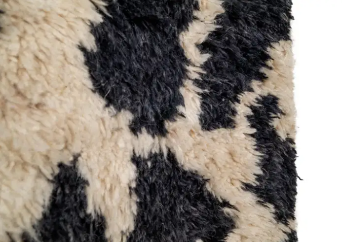 Contemporary Wool Black and Cream Shag Rug